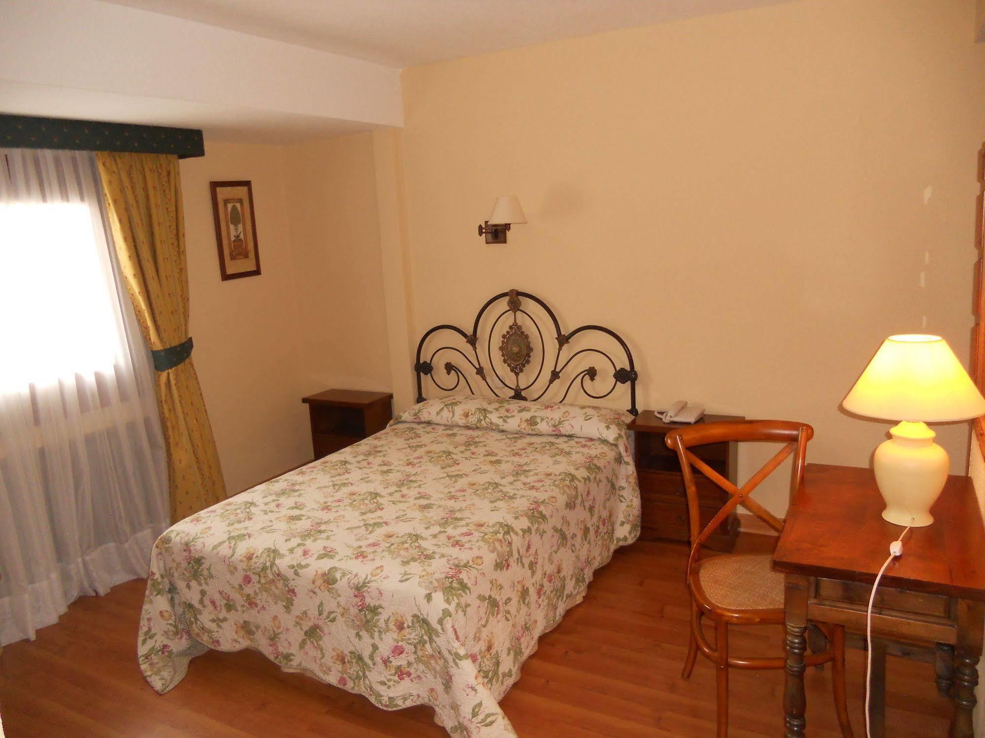 Hotel Rural Las Postas Navacerrada Bagian luar foto